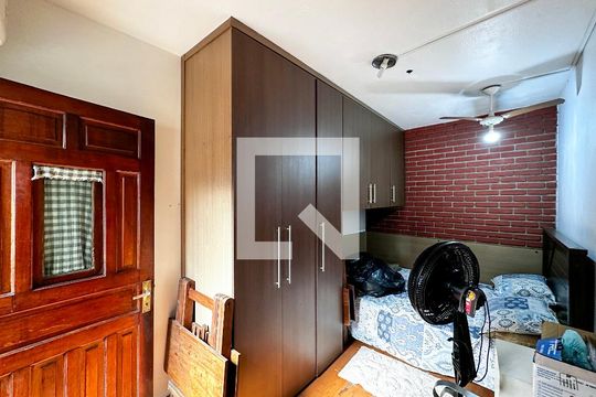 Quarto de Serviço de casa à venda com 3 quartos, 155m² em Parque Colonial, São Paulo