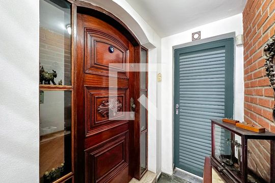 Entrada Casa de casa à venda com 3 quartos, 155m² em Parque Colonial, São Paulo