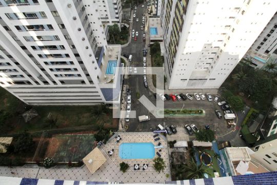 Varanda da Sala de apartamento para alugar com 2 quartos, 75m² em Pituba, Salvador