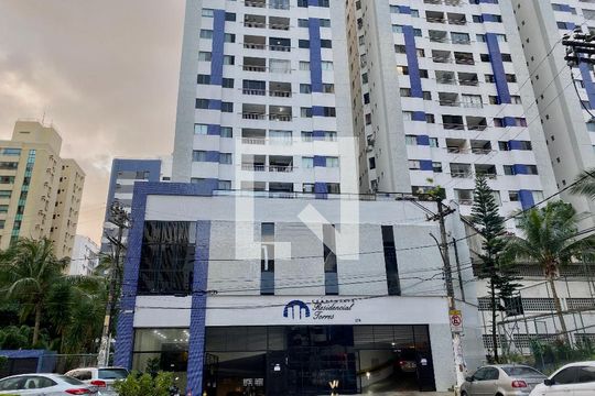Fachada de apartamento para alugar com 2 quartos, 75m² em Pituba, Salvador