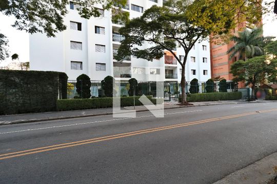 Fachada de apartamento para alugar com 3 quartos, 181m² em Vila Bastos, Santo André