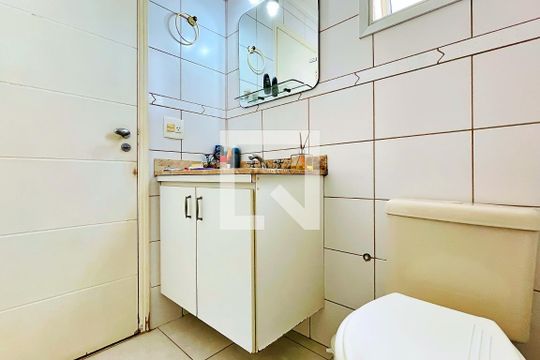 Banheiro da Suíte de apartamento para alugar com 3 quartos, 75m² em Ponte Grande, Guarulhos