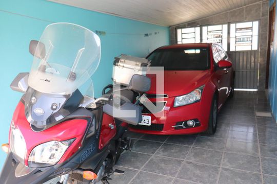 Garagem de casa à venda com 3 quartos, 140m² em Feitoria, São Leopoldo