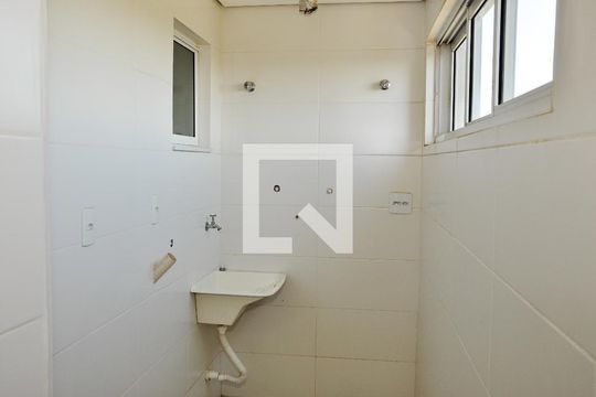 Área de serviço de apartamento para alugar com 2 quartos, 89m² em Jardim Sao Bento, Paulínia