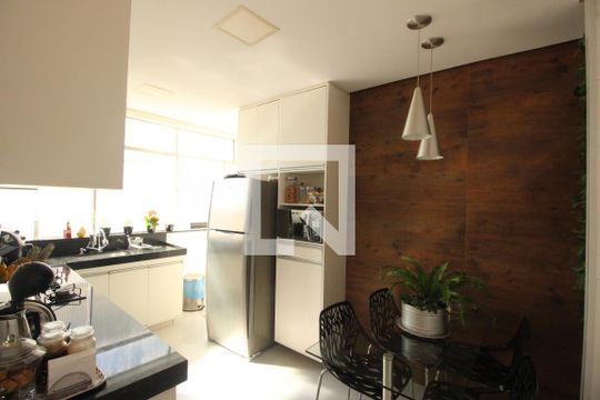 Cozinha de apartamento à venda com 3 quartos, 220m² em Luxemburgo, Belo Horizonte