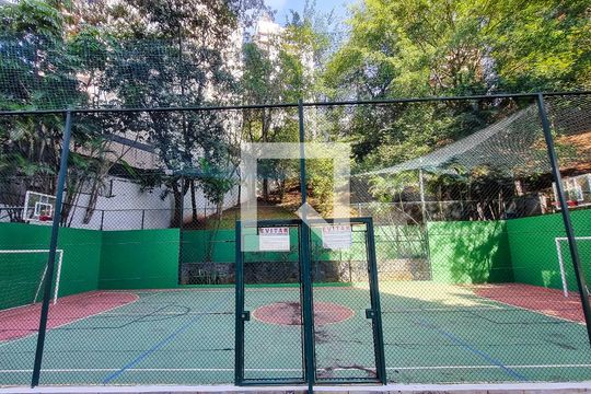 Quadra Esportiva de kitnet/studio à venda com 1 quarto, 59m² em Vila Andrade, São Paulo