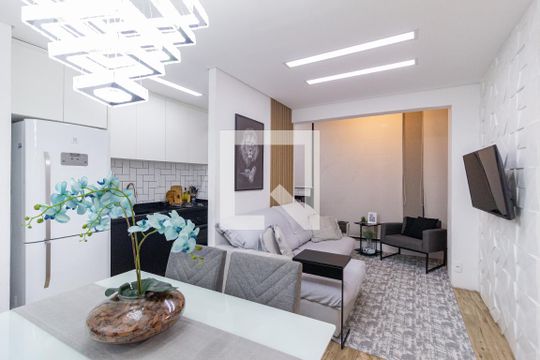 Apartamento à venda com 2 quartos, 53m² em Centro, Osasco