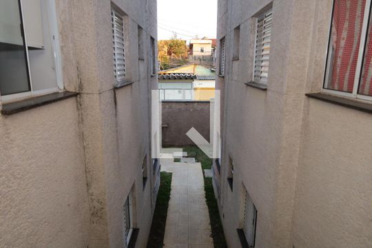 Área comum de apartamento para alugar com 2 quartos, 37m² em Conjunto Residencial José Bonifácio, São Paulo