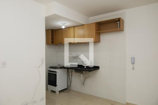 Apartamento para alugar com 2 quartos, 37m² em Conjunto Residencial José Bonifácio, São Paulo