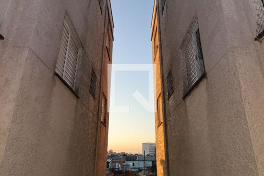 Área comum de apartamento para alugar com 2 quartos, 37m² em Conjunto Residencial José Bonifácio, São Paulo