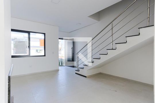 Sala de casa à venda com 3 quartos, 120m² em Hípica, Porto Alegre