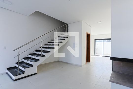 Casa à venda com 3 quartos, 120m² em Hípica, Porto Alegre