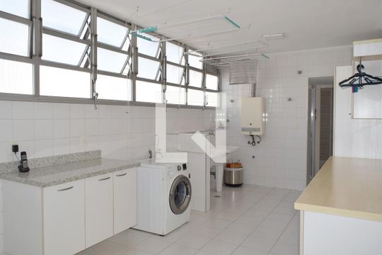 Área de Serviço de apartamento à venda com 4 quartos, 222m² em Consolação, São Paulo