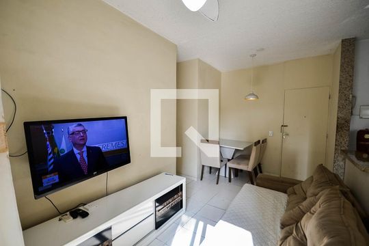 Sala de apartamento à venda com 2 quartos, 47m² em São Cristóvão, Rio de Janeiro