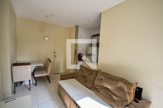 Sala de apartamento à venda com 2 quartos, 47m² em São Cristóvão, Rio de Janeiro