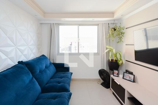 Sala de apartamento para alugar com 2 quartos, 59m² em Santa Terezinha, São Bernardo do Campo