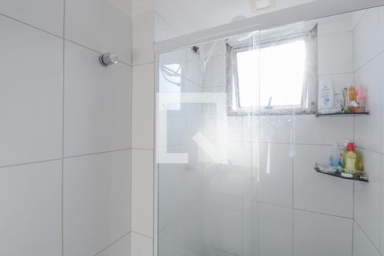Banheiro Social de apartamento para alugar com 2 quartos, 59m² em Santa Terezinha, São Bernardo do Campo