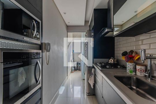Cozinha de apartamento para alugar com 2 quartos, 68m² em Ipiranga, São Paulo