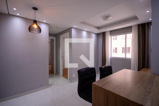 Sala de apartamento para alugar com 2 quartos, 40m² em Jardim Santa Emilia, São Paulo