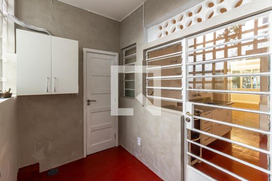 Área de Serviço de apartamento para alugar com 3 quartos, 140m² em Higienópolis, São Paulo