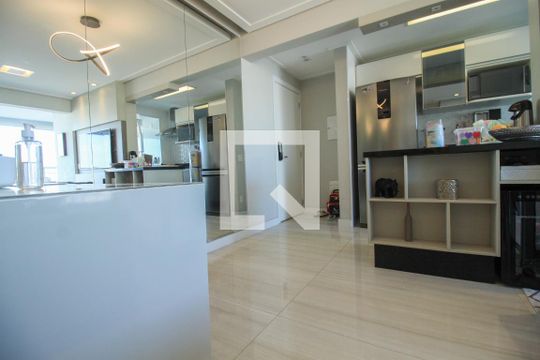 Cozinha de apartamento para alugar com 2 quartos, 60m² em Vila Regente Feijó, São Paulo