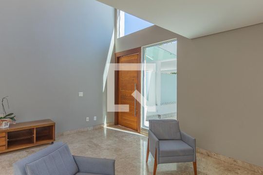 Sala de Estar de casa à venda com 3 quartos, 280m² em Bandeirantes (pampulha), Belo Horizonte