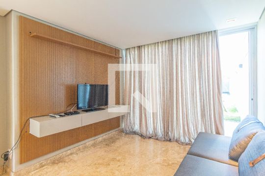 Sala de TV de casa à venda com 3 quartos, 280m² em Bandeirantes (pampulha), Belo Horizonte