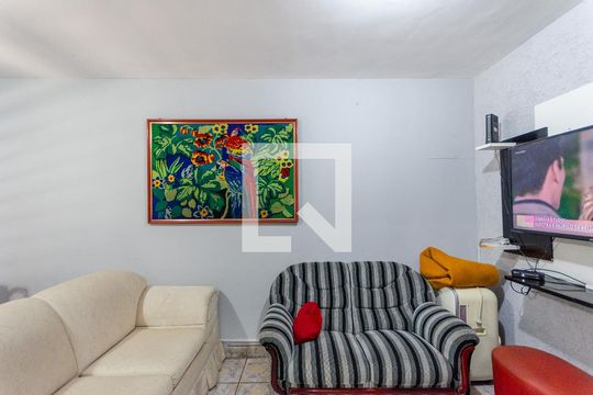 Sala de casa à venda com 3 quartos, 140m² em Jardim Peri, São Paulo