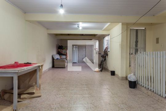 Área comum de casa à venda com 4 quartos, 365m² em Jardim Petroni, São Bernardo do Campo