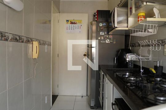Cozinha de apartamento à venda com 3 quartos, 56m² em Paraisópolis, São Paulo