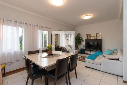 Sala de Jantar/ Sala de TV de casa para alugar com 3 quartos, 194m² em Tremembé, São Paulo
