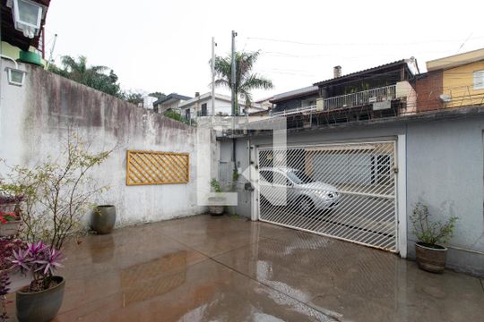 Garagem de casa para alugar com 3 quartos, 194m² em Tremembé, São Paulo