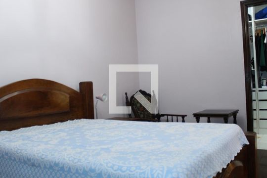 Quarto de casa à venda com 3 quartos, 200m² em Parque Residencial Oratorio, São Paulo