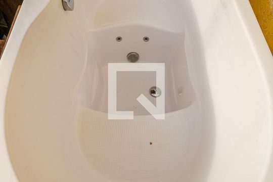 Área comum de casa para alugar com 3 quartos, 180m² em Vila Suzana, São Paulo