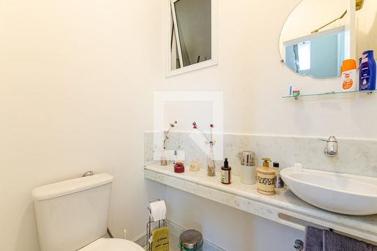 Lavabo de casa de condomínio à venda com 3 quartos, 145m² em São Francisco, Niterói