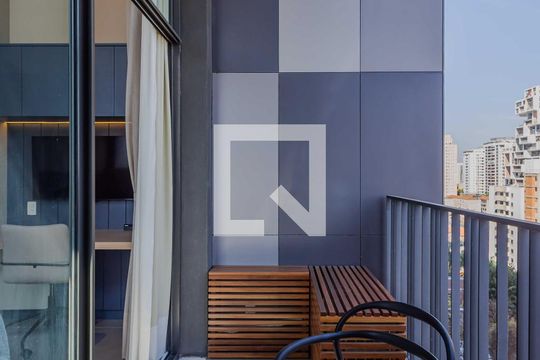 Varanda de kitnet/studio à venda com 1 quarto, 27m² em Pinheiros, São Paulo