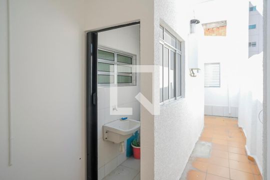 Área de serviço e quintal de casa à venda com 2 quartos, 115m² em Rudge Ramos, São Bernardo do Campo
