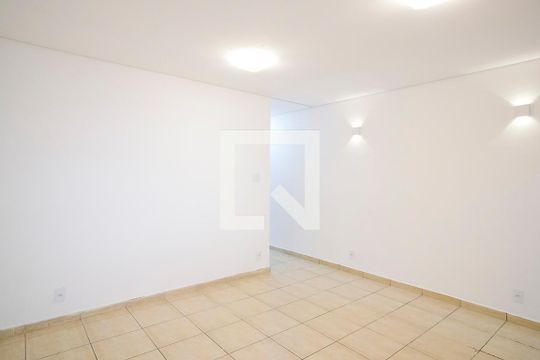 Sala de casa à venda com 2 quartos, 115m² em Rudge Ramos, São Bernardo do Campo