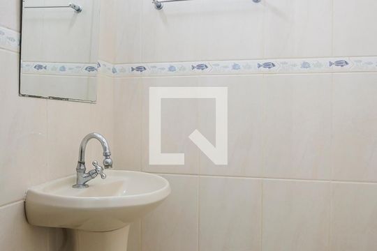 Banheiro da suíte de casa à venda com 2 quartos, 115m² em Rudge Ramos, São Bernardo do Campo