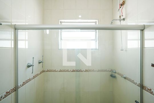 Banheiro  de casa à venda com 2 quartos, 115m² em Rudge Ramos, São Bernardo do Campo