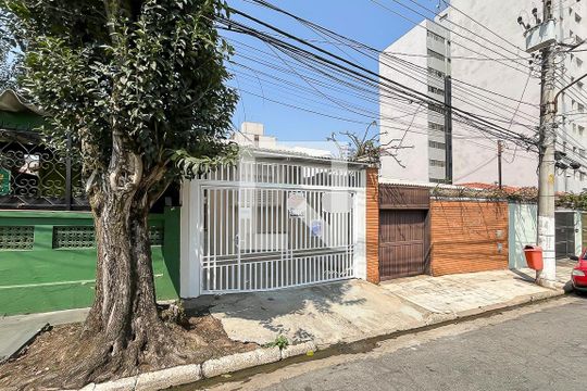 Fachada + plaquinha de casa à venda com 2 quartos, 115m² em Rudge Ramos, São Bernardo do Campo