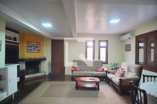 Casa à venda com 4 quartos, 325m² em Jardim Maua, Novo Hamburgo