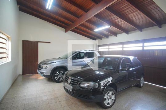 Garagem de casa à venda com 4 quartos, 325m² em Jardim Maua, Novo Hamburgo