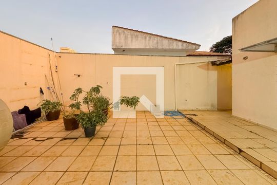 Área Externa de casa para alugar com 3 quartos, 205m² em Vila Mariana, São Paulo