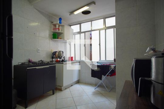 Cozinha de apartamento à venda com 2 quartos, 72m² em Petrópolis, Porto Alegre
