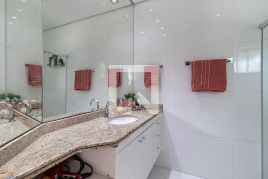 Banheiro da Suíte 1 de casa à venda com 3 quartos, 222m² em Tucuruvi, São Paulo