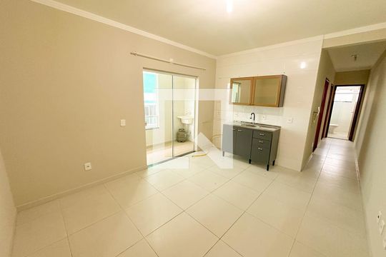 Apartamento para alugar com 2 quartos, 70m² em Ingleses do Rio Vermelho, Florianópolis