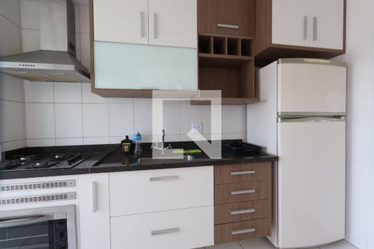 Cozinha de apartamento para alugar com 2 quartos, 49m² em Jardim Vila Formosa, São Paulo