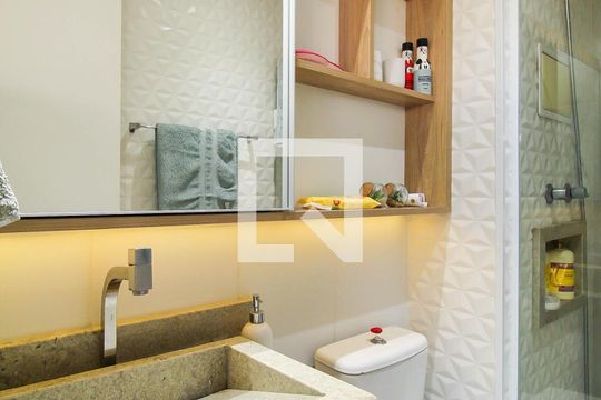 Banheiro de apartamento à venda com 2 quartos, 54m² em Belenzinho, São Paulo