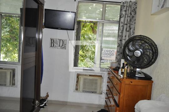 Quarto 1 de apartamento para alugar com 1 quarto, 38m² em Pilares, Rio de Janeiro